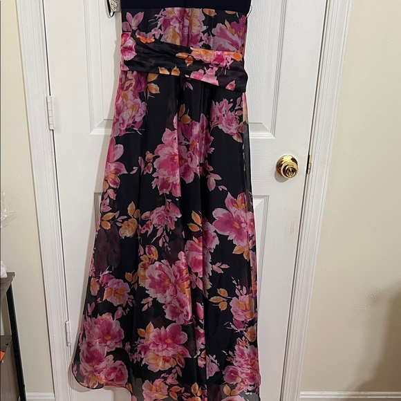 ELIZA J Navy Blue Jersey Criss-Cross Gown Size 8 - Picture 11 of 17